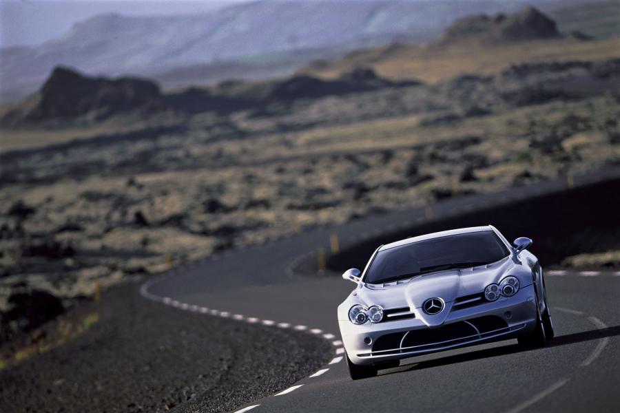  Mercedes-Benz SLR McLaren 2003 года  (фото 44 из 319)